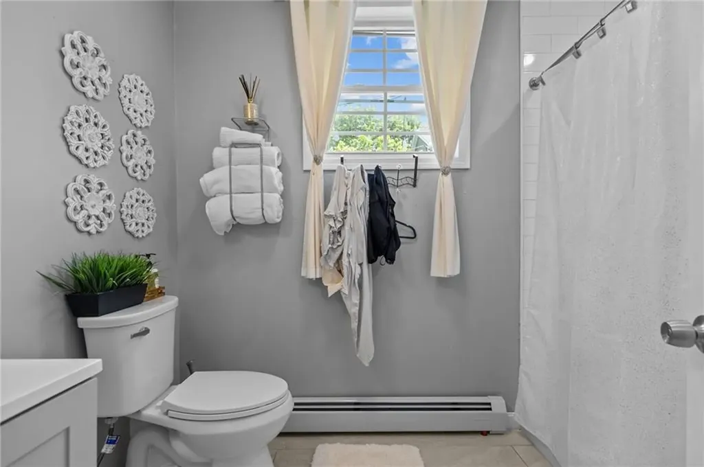 406 Cahill Street Providence RI 02905