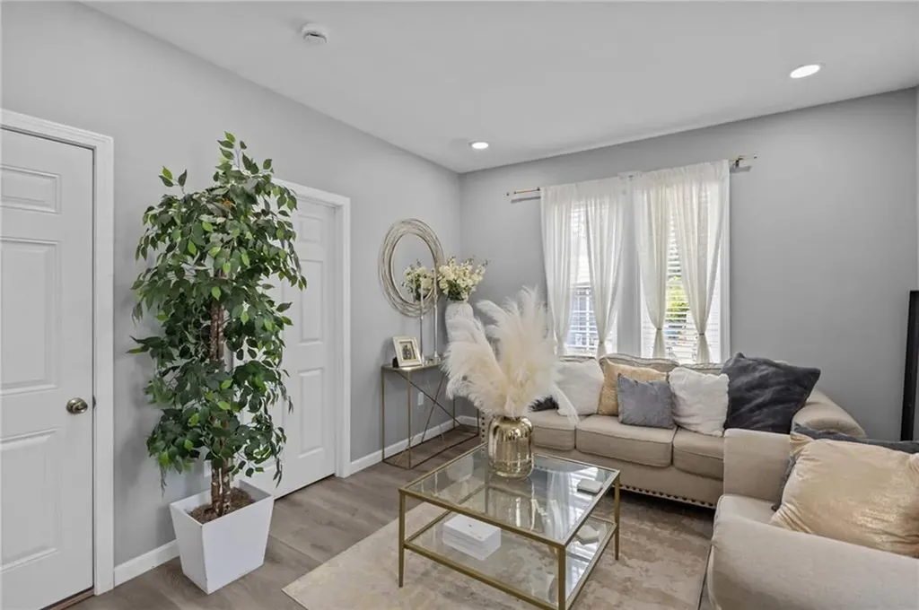 406 Cahill Street Providence RI 02905