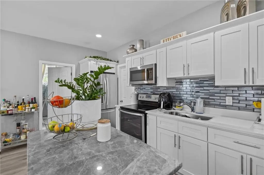 406 Cahill Street Providence RI 02905
