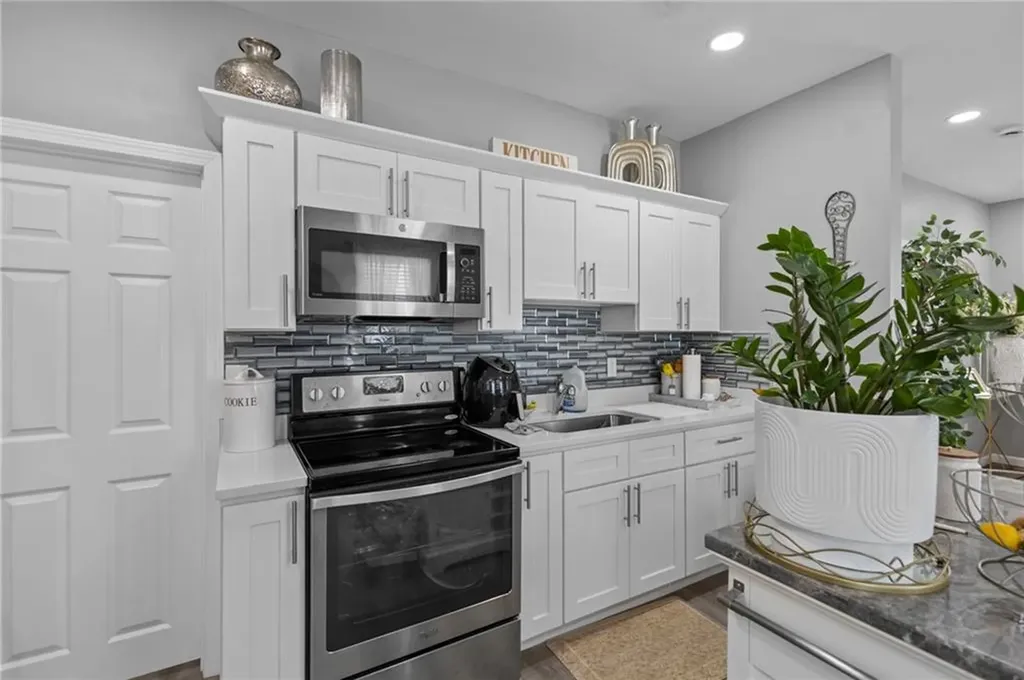 406 Cahill Street Providence RI 02905