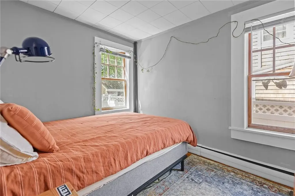 17 Dearborn Street Newport RI 02840