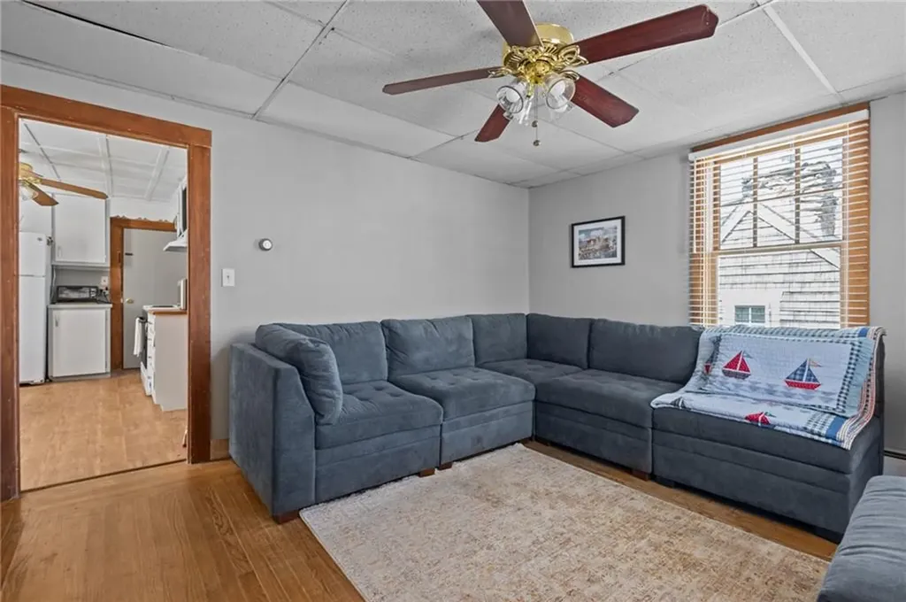 17 Dearborn Street Newport RI 02840