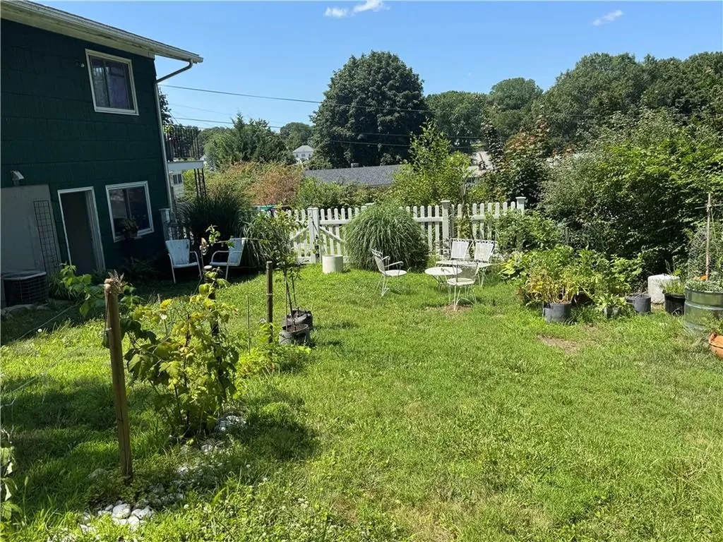 167 Dana Street Woonsocket RI 02895
