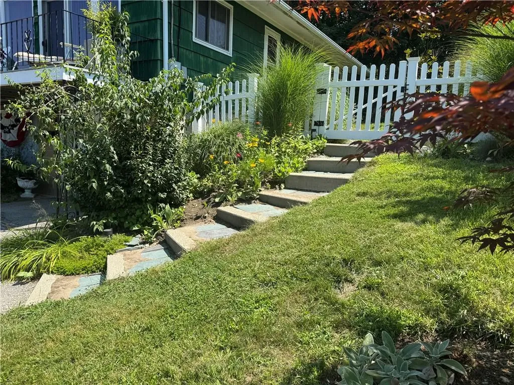 167 Dana Street Woonsocket RI 02895