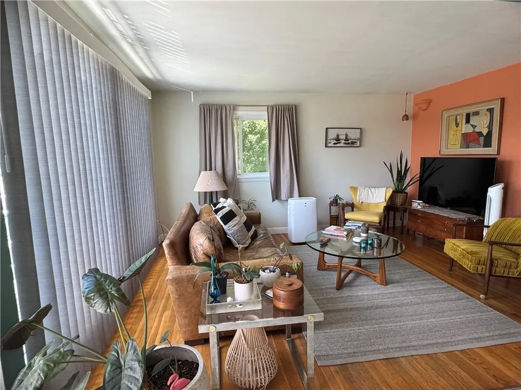 167 Dana Street Woonsocket RI 02895