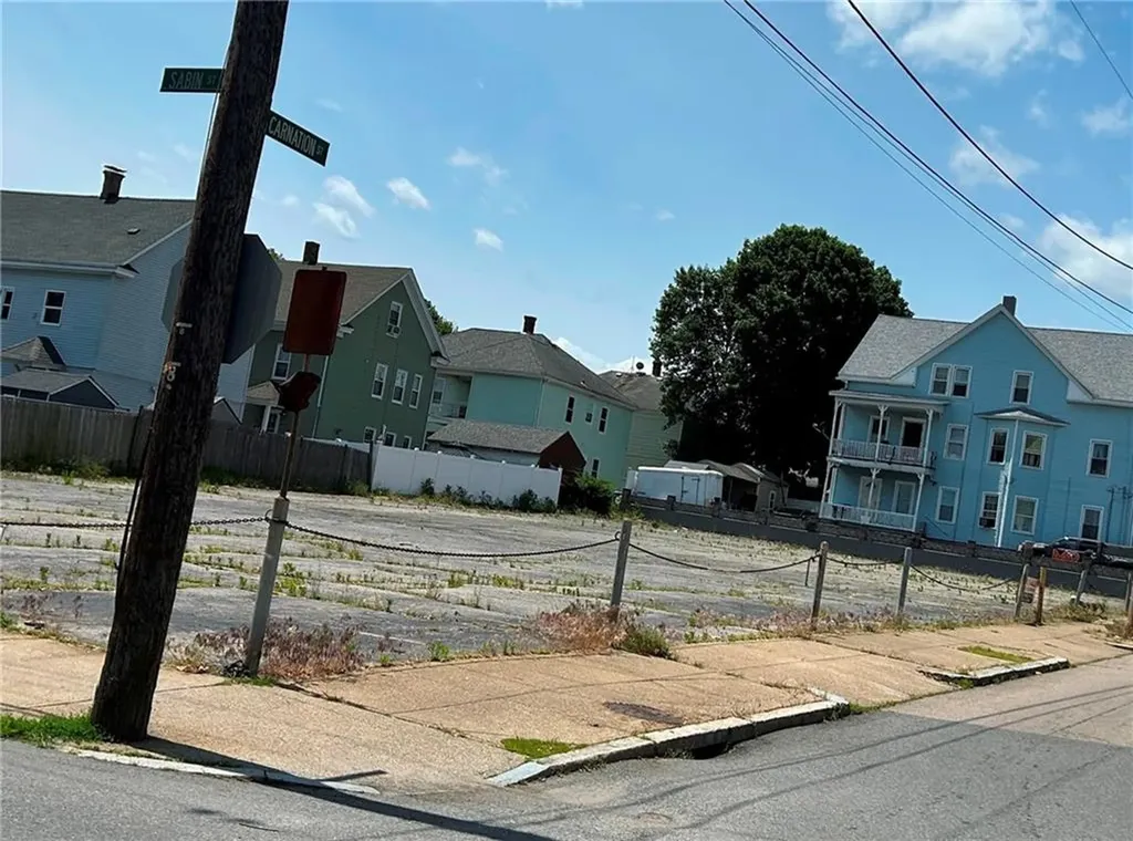211 Carnation Street Pawtucket RI 02860
