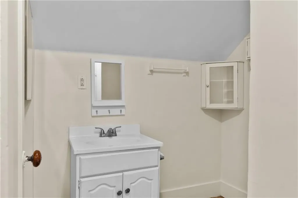 483 Dexter Street Providence RI 02907