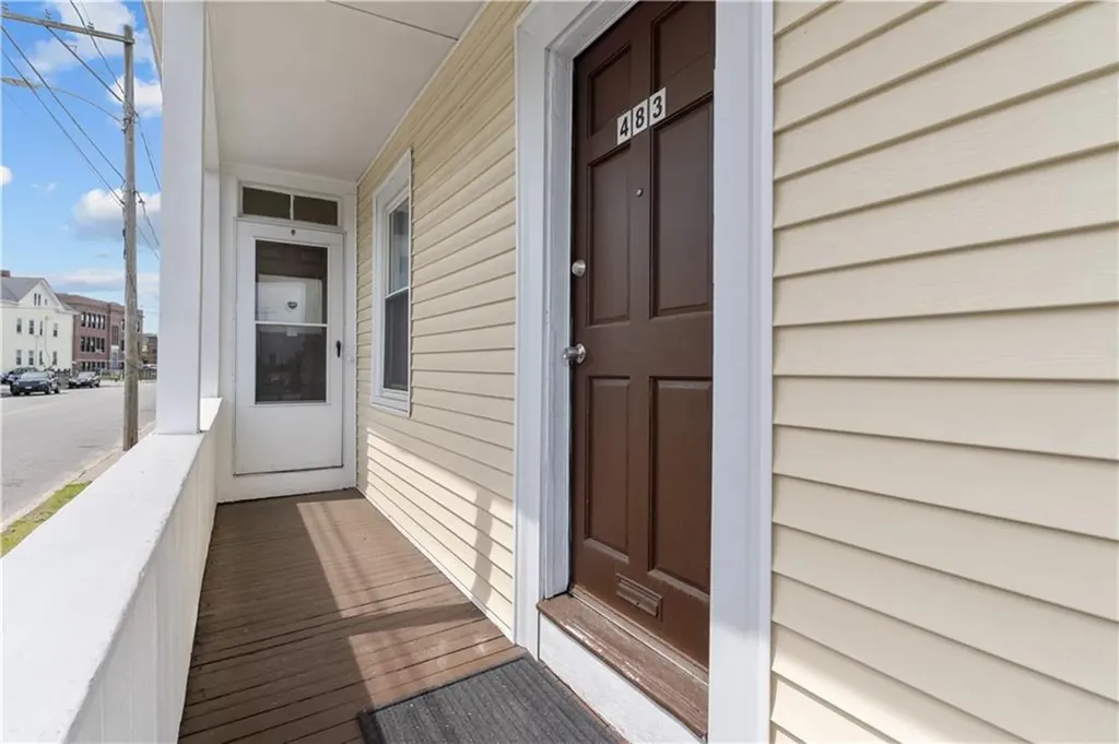 483 Dexter Street Providence RI 02907