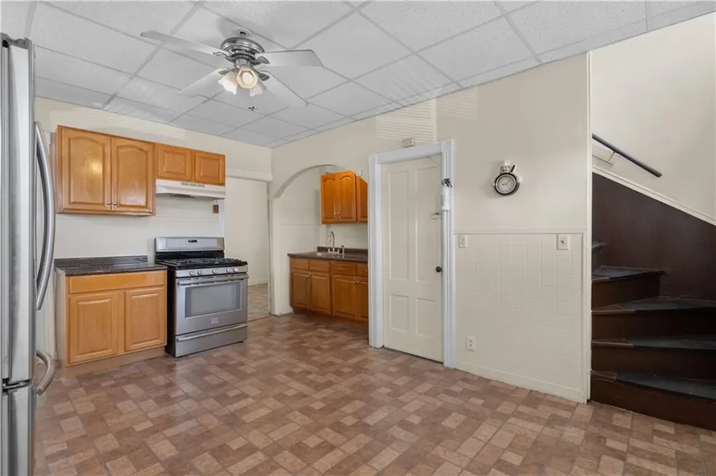 483 Dexter Street Providence RI 02907