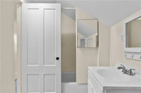 483 Dexter Street Providence RI 02907