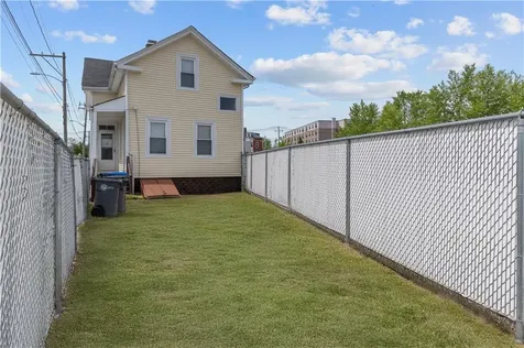 483 Dexter Street Providence RI 02907