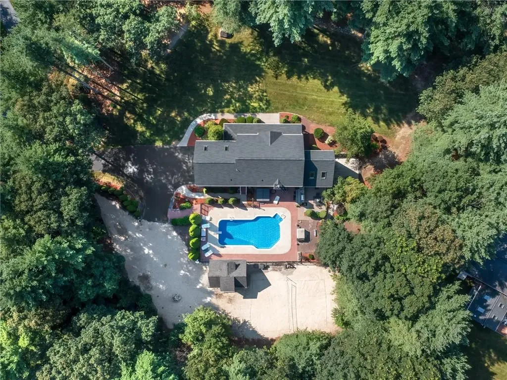 14 Bourget Court North Smithfield RI 02896