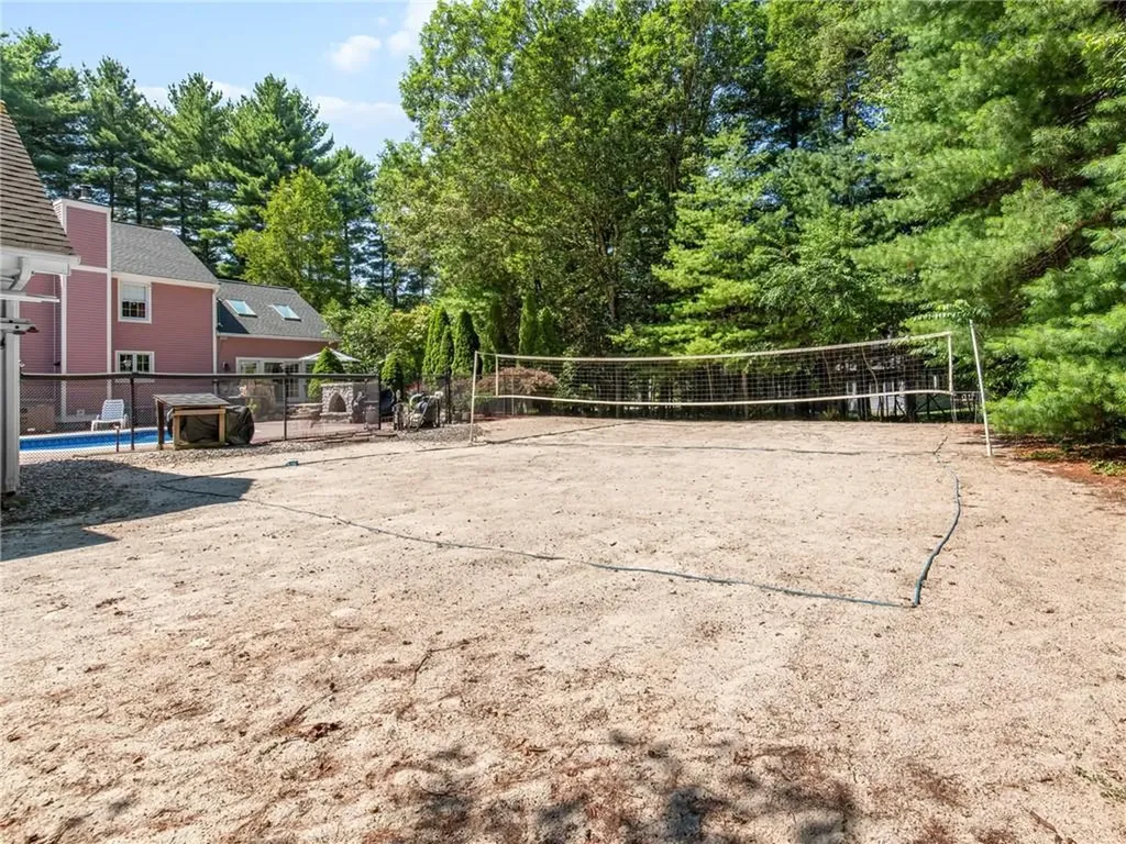 14 Bourget Court North Smithfield RI 02896