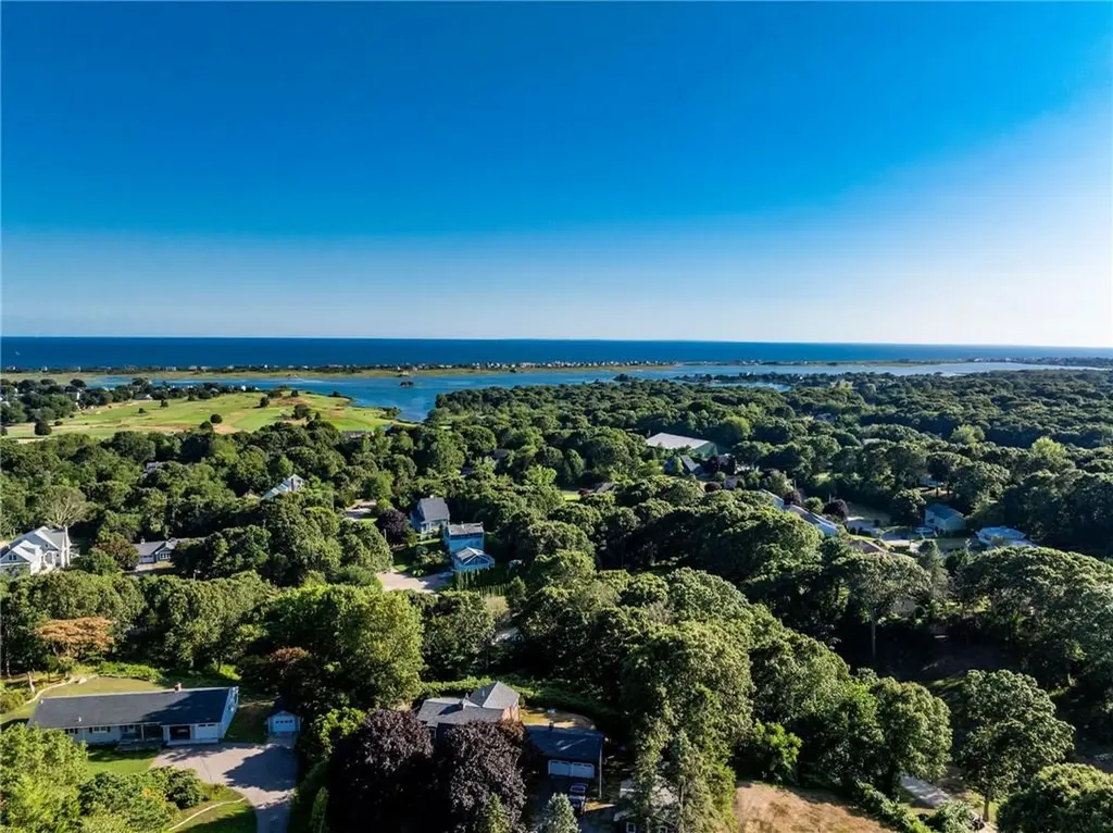 17 Plateau Road Westerly RI 02891