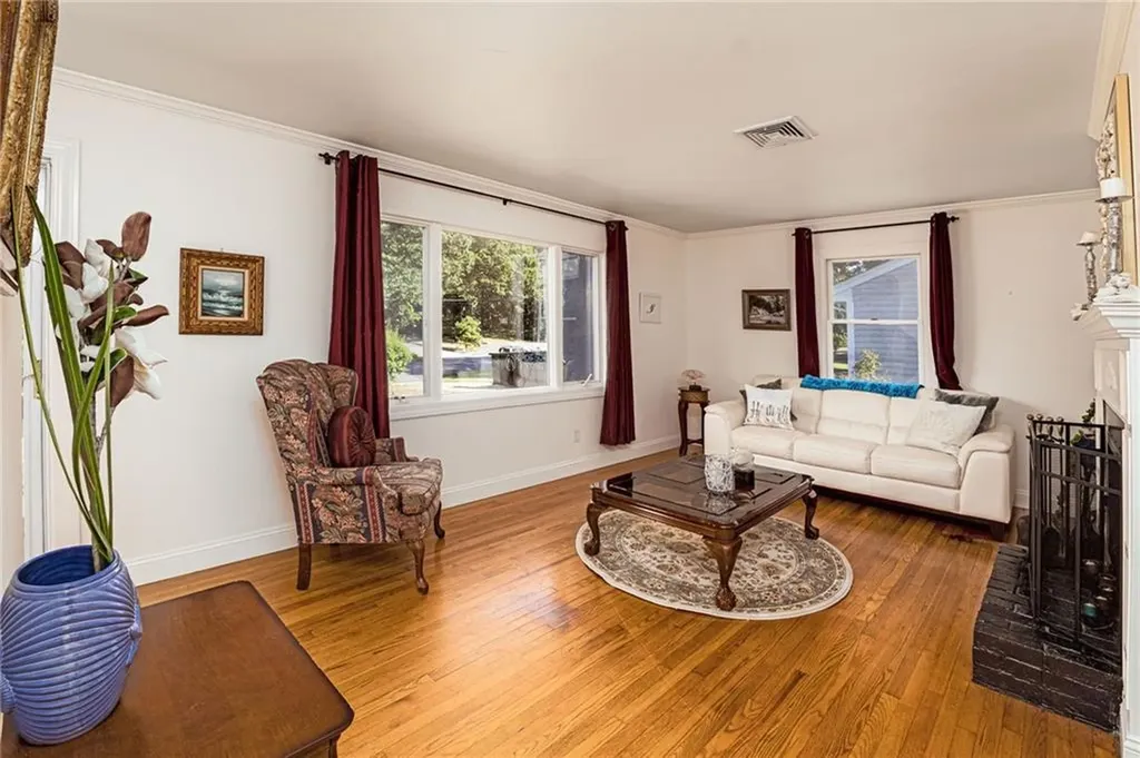 17 Plateau Road Westerly RI 02891