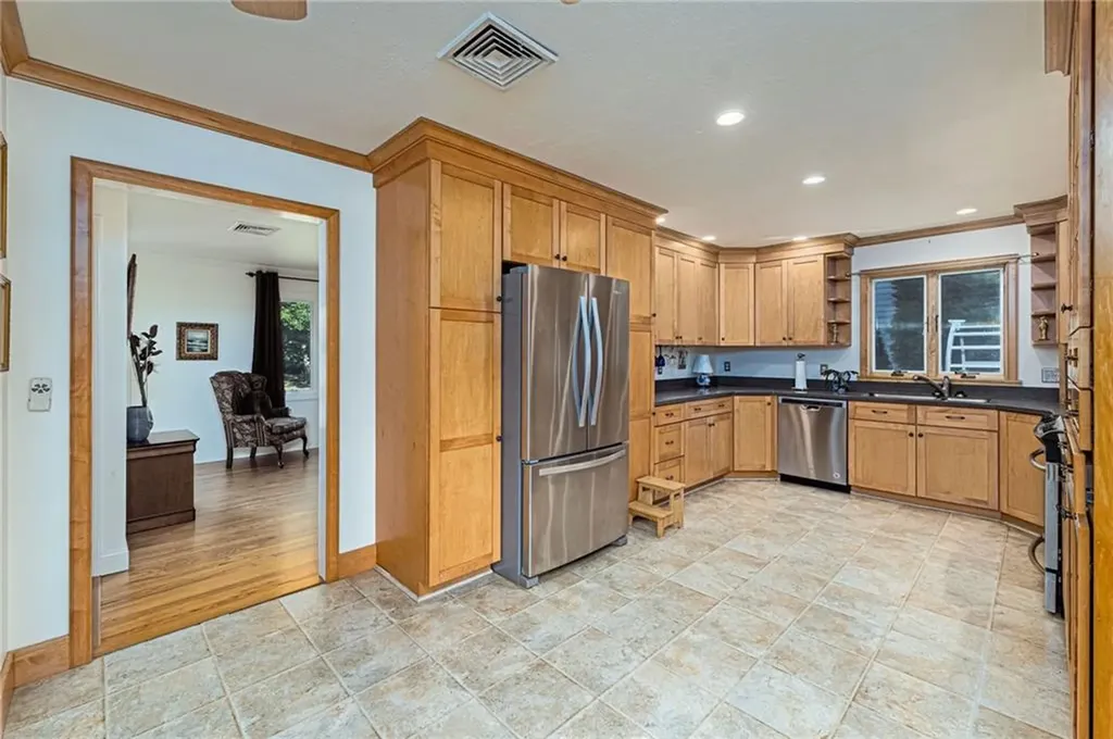 17 Plateau Road Westerly RI 02891