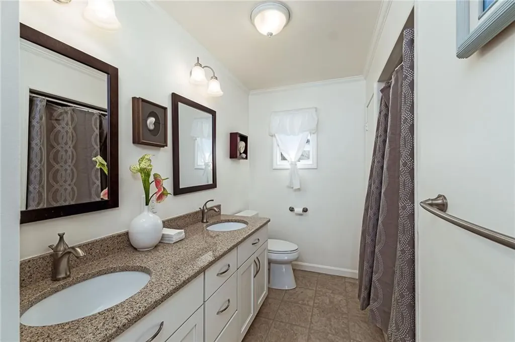 17 Plateau Road Westerly RI 02891