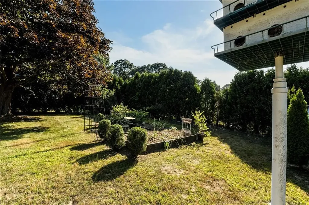 17 Plateau Road Westerly RI 02891