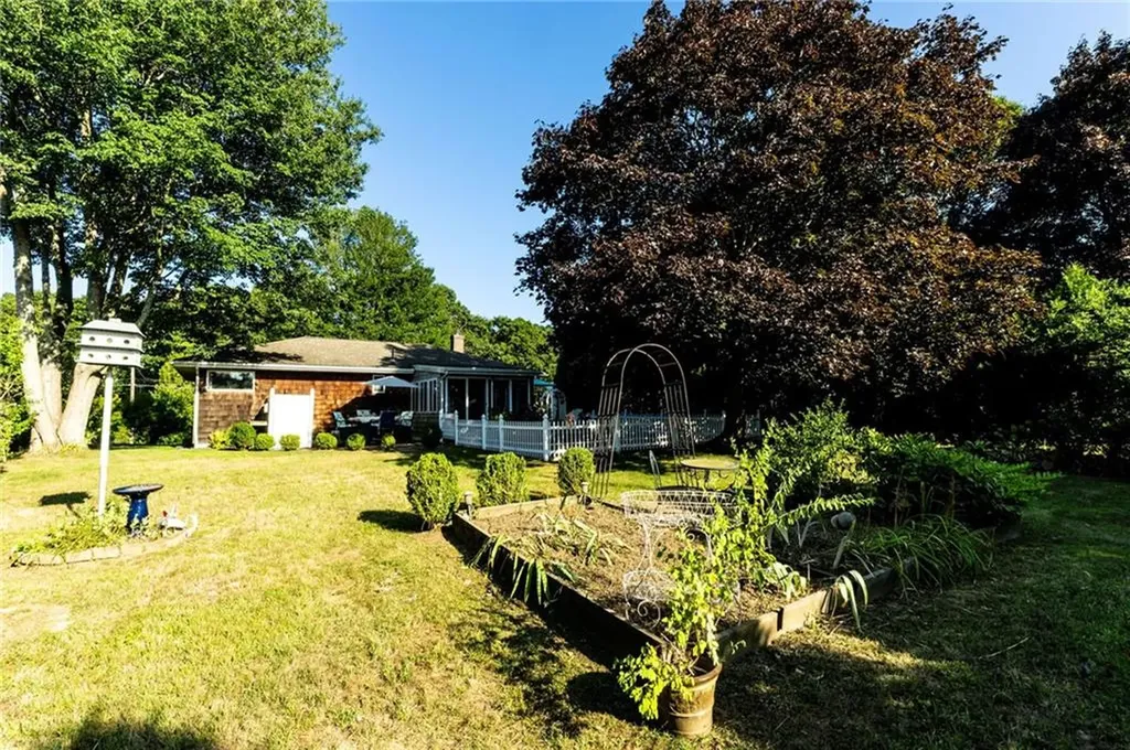 17 Plateau Road Westerly RI 02891