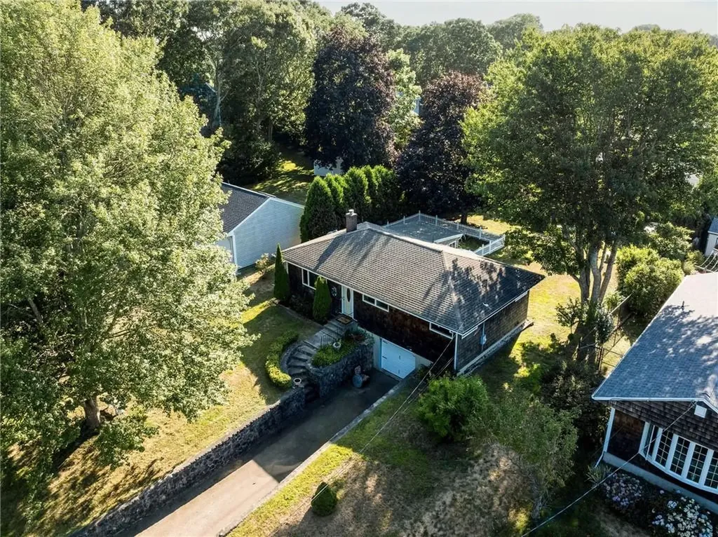 17 Plateau Road Westerly RI 02891