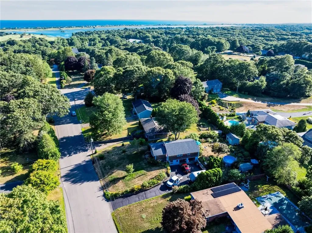 17 Plateau Road Westerly RI 02891
