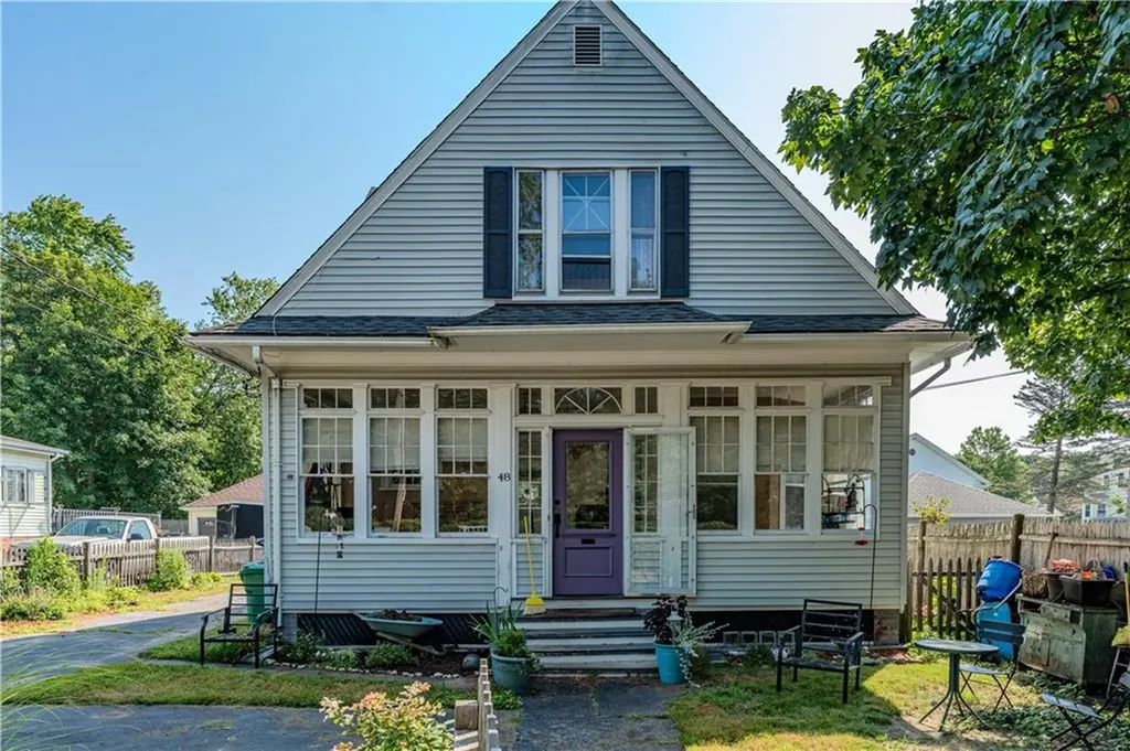 48 Central Street Warwick RI 02886