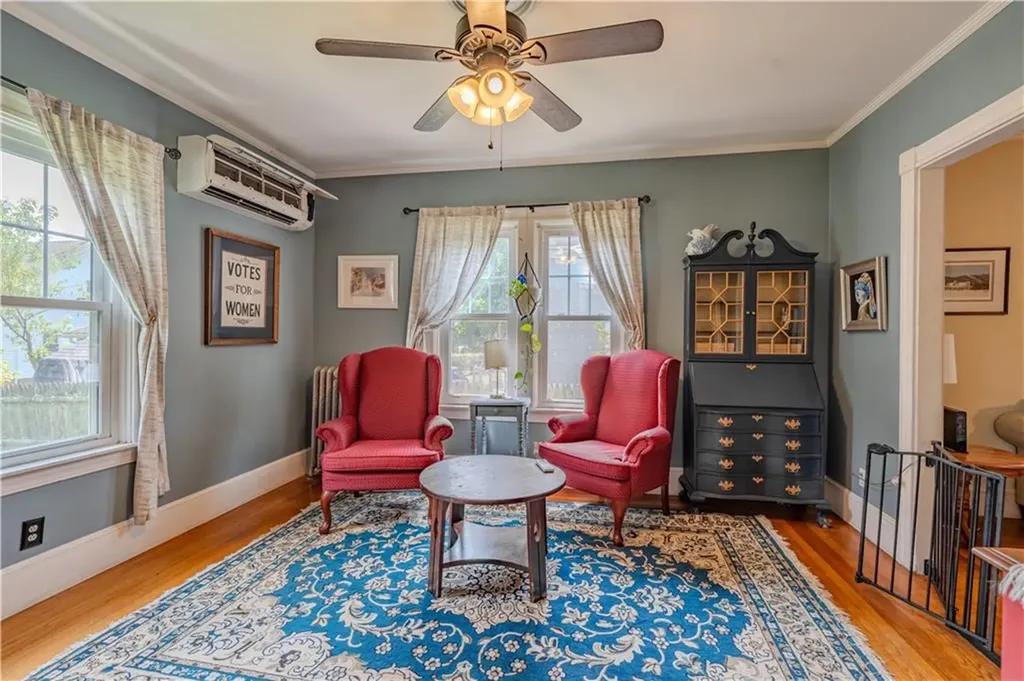48 Central Street Warwick RI 02886