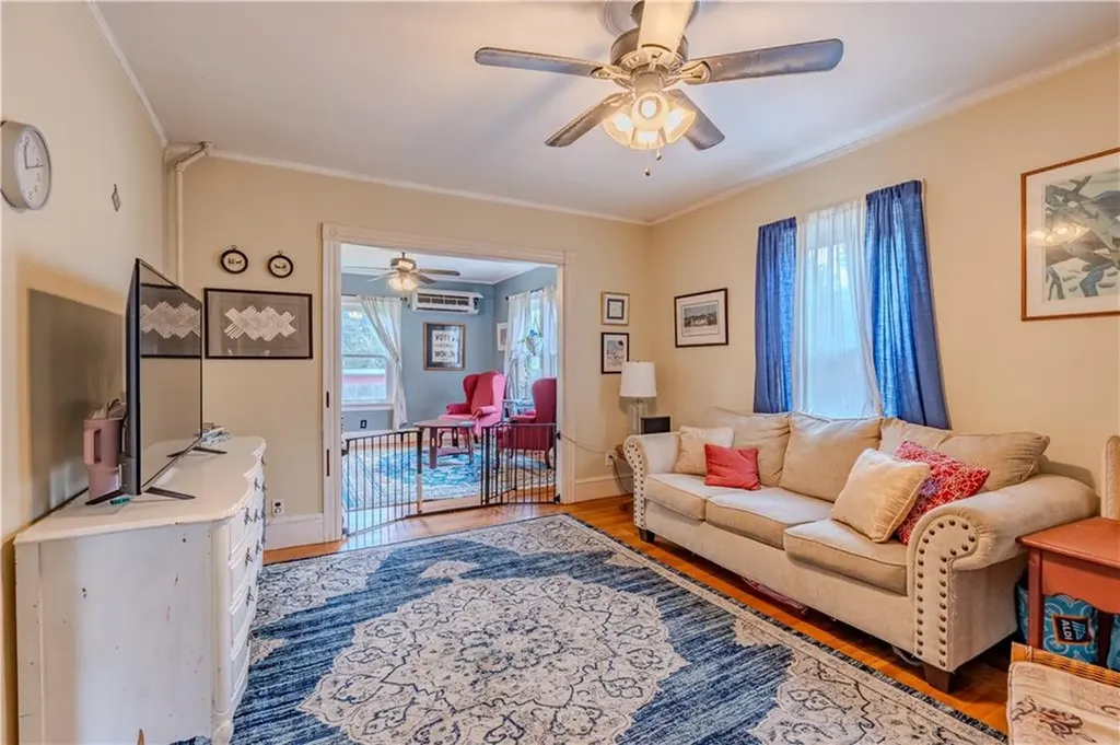 48 Central Street Warwick RI 02886