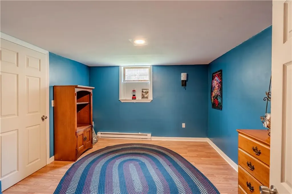 48 Central Street Warwick RI 02886