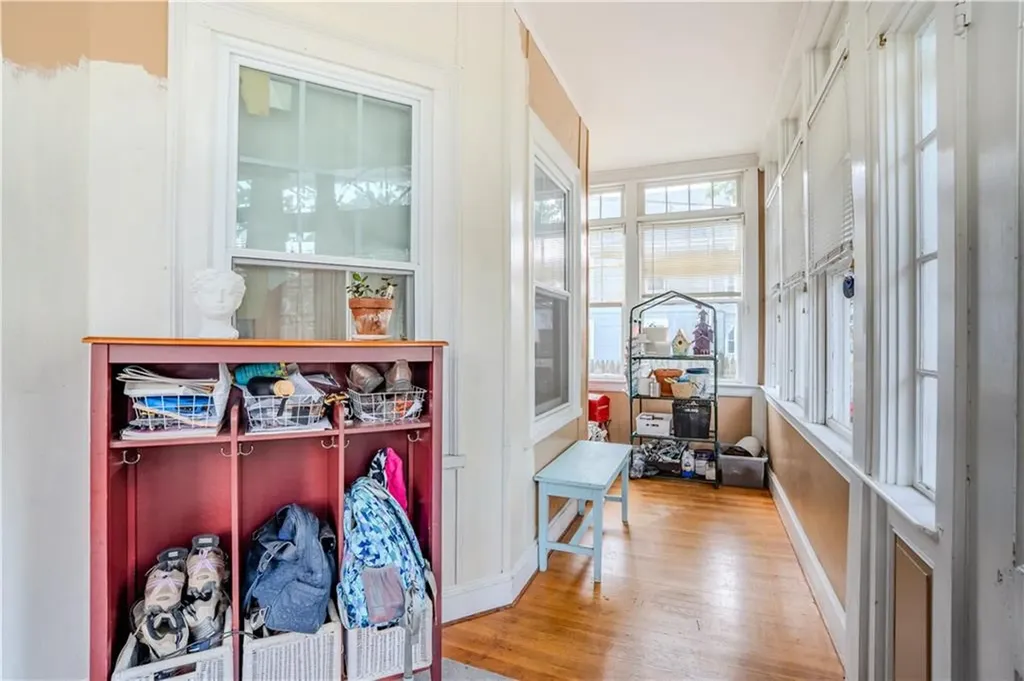 48 Central Street Warwick RI 02886