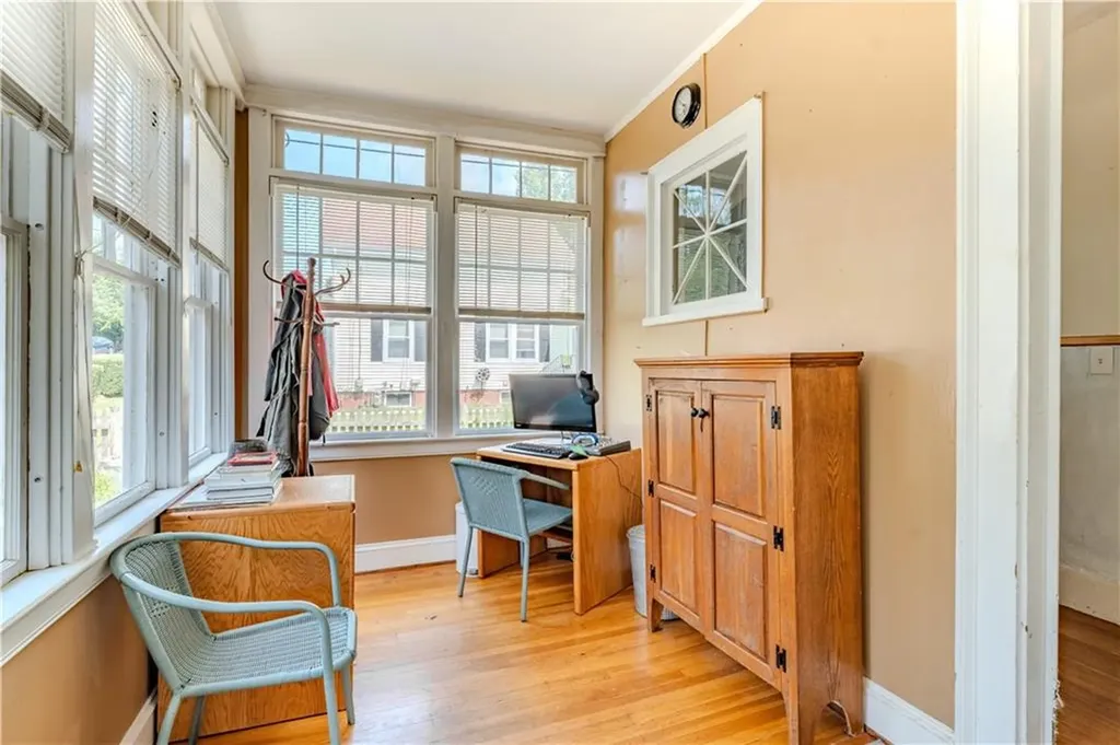 48 Central Street Warwick RI 02886