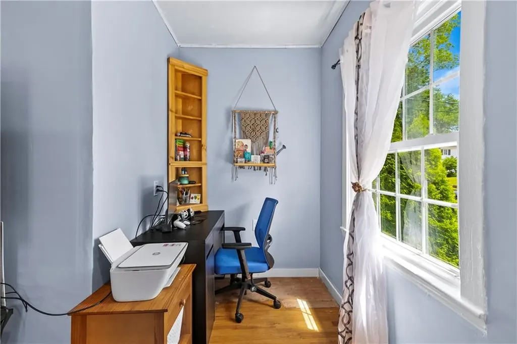 127 Gladstone Street Cranston RI 02920