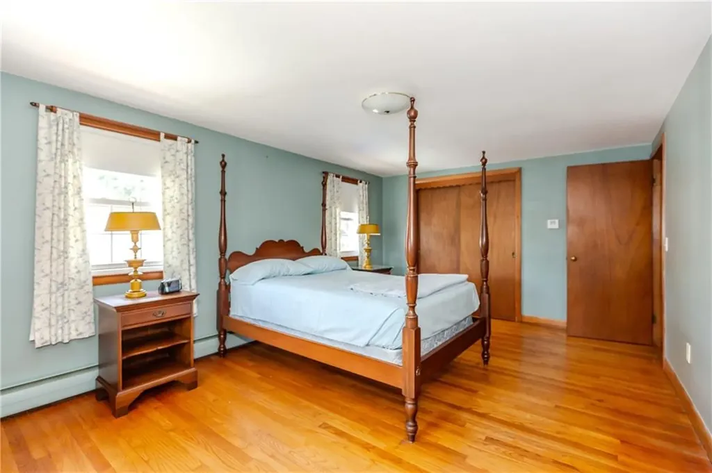 19 Longue Vue Avenue North Providence RI 02904