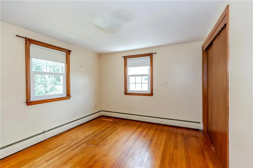 19 Longue Vue Avenue North Providence RI 02904