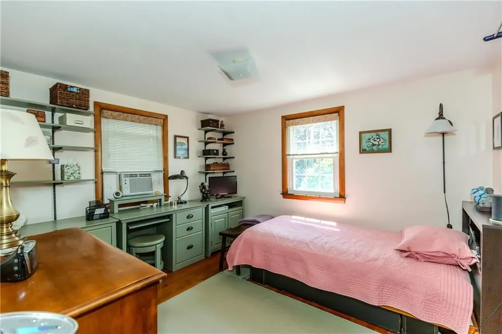 19 Longue Vue Avenue North Providence RI 02904