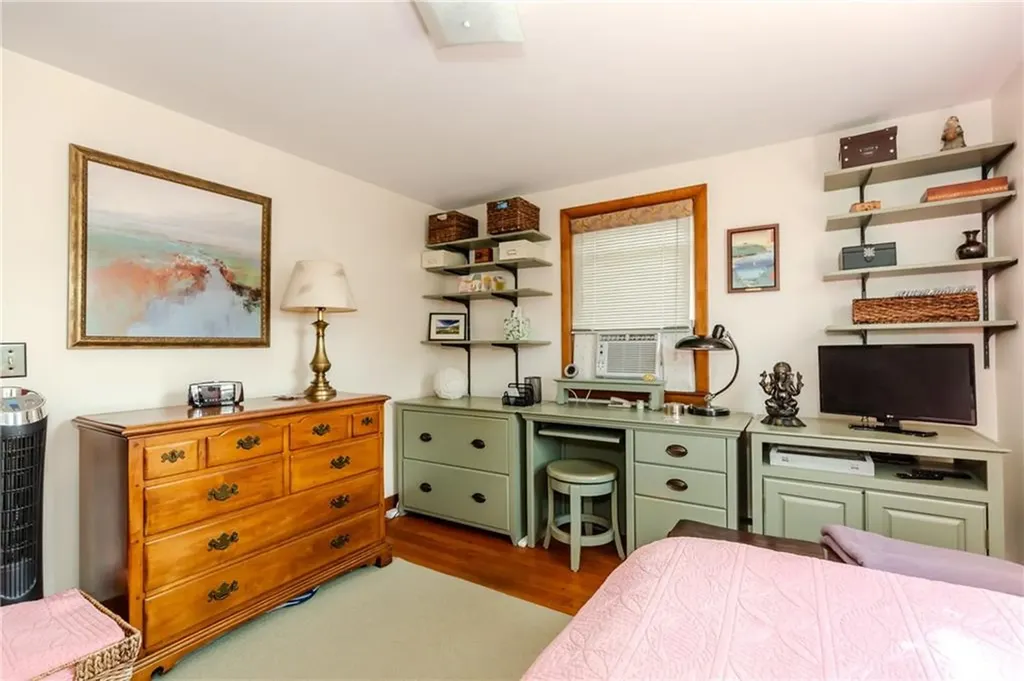 19 Longue Vue Avenue North Providence RI 02904