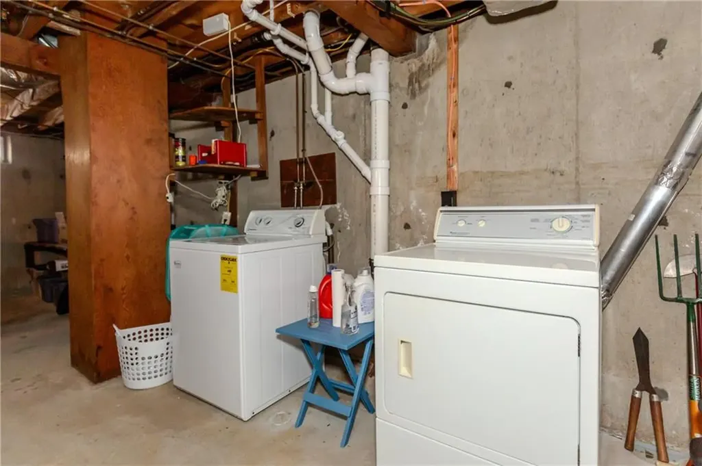19 Longue Vue Avenue North Providence RI 02904