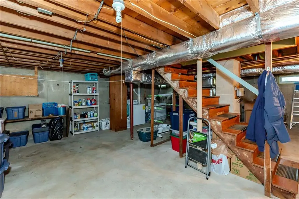 19 Longue Vue Avenue North Providence RI 02904