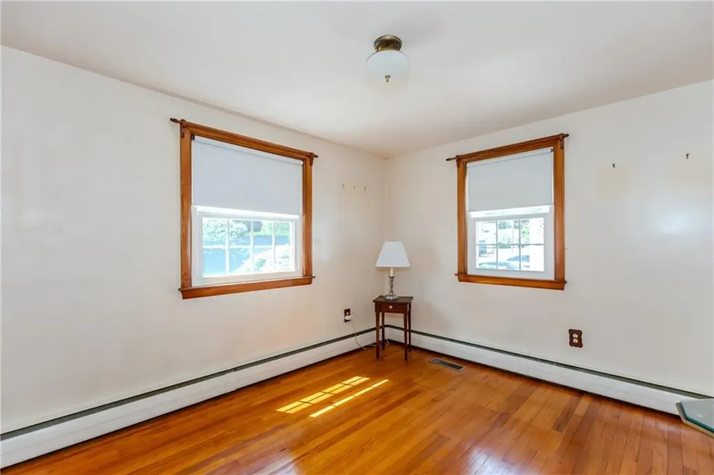 19 Longue Vue Avenue North Providence RI 02904