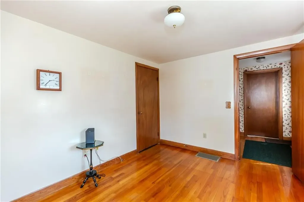 19 Longue Vue Avenue North Providence RI 02904