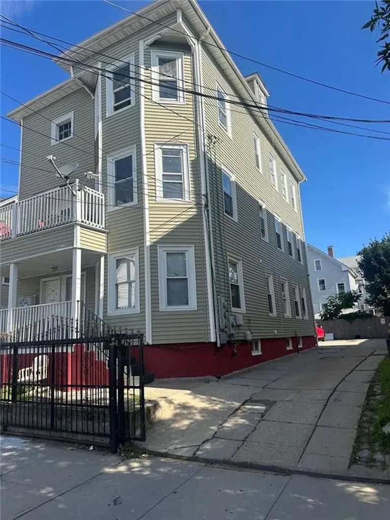163 Wendell Street Providence RI 02909