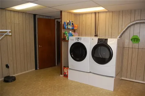 109 Suffolk Drive North Kingstown RI 02852