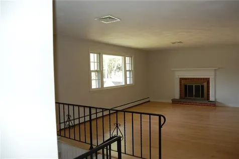 109 Suffolk Drive North Kingstown RI 02852