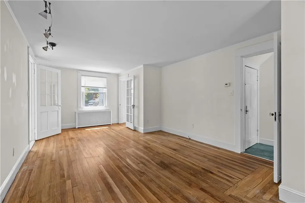 53 Admiral Kalbfus Road Newport RI 02840