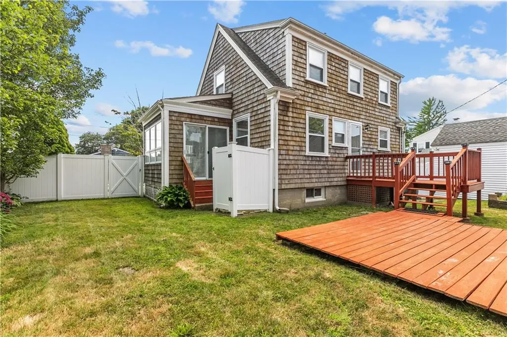 53 Admiral Kalbfus Road Newport RI 02840