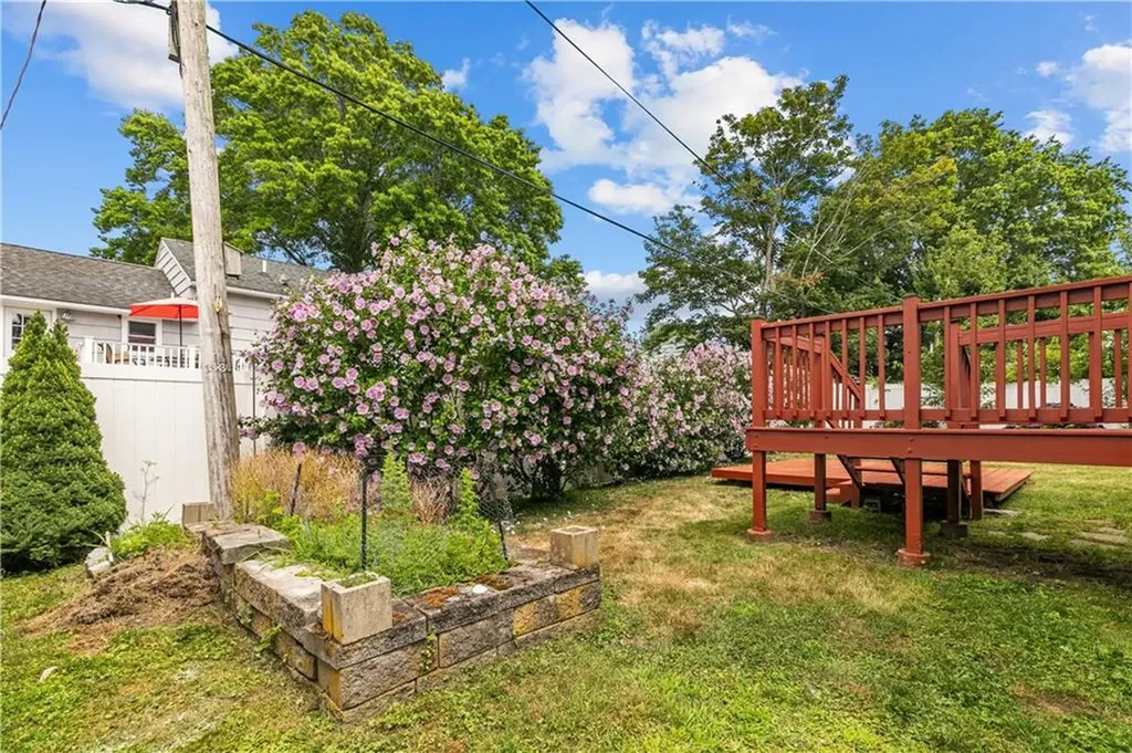 53 Admiral Kalbfus Road Newport RI 02840