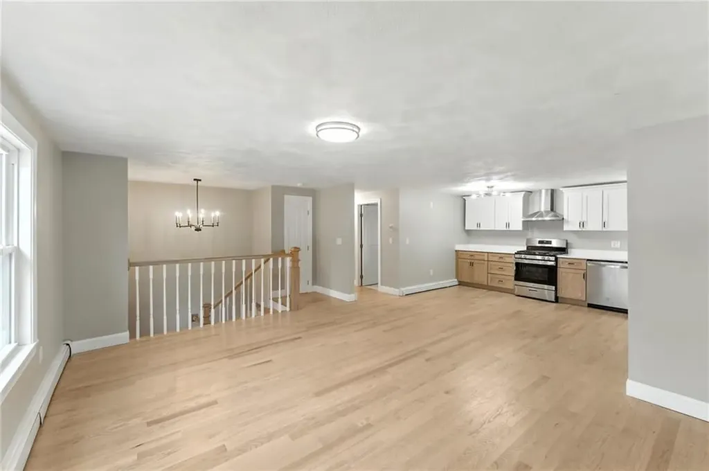 73 Ormsby Avenue Warwick RI 02886