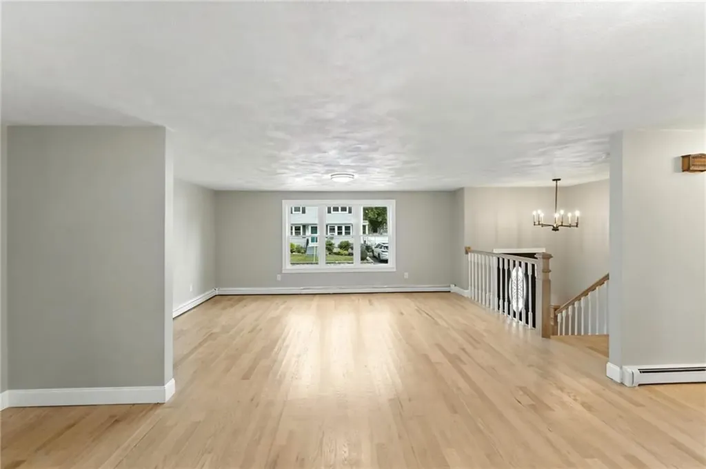 73 Ormsby Avenue Warwick RI 02886