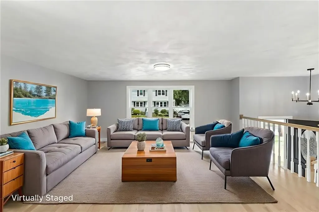 73 Ormsby Avenue Warwick RI 02886