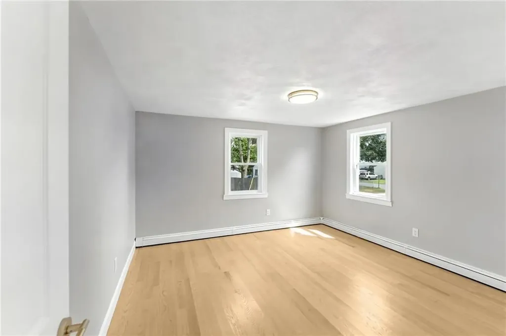 73 Ormsby Avenue Warwick RI 02886